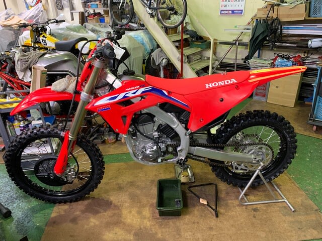 ホンダ・CRF４５０R、キャリア？の製作。　その②。