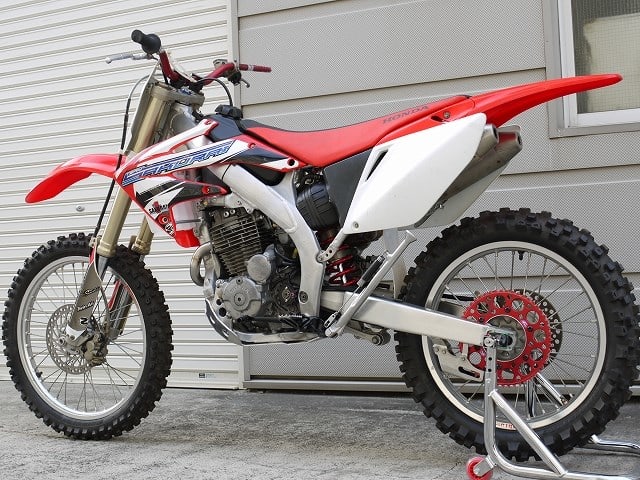 Tmk様、CRF450＋ＭＤ30のエンジン乗せて、から・・・の作業。完結編。