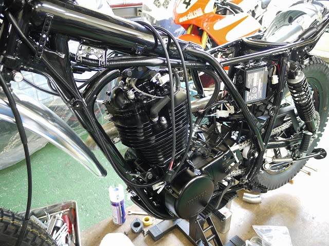 ＭＫ様、ＸＴ５００の作業、②。